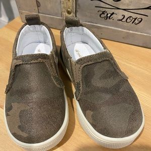 Freshly Picked Camo toddler sneakers